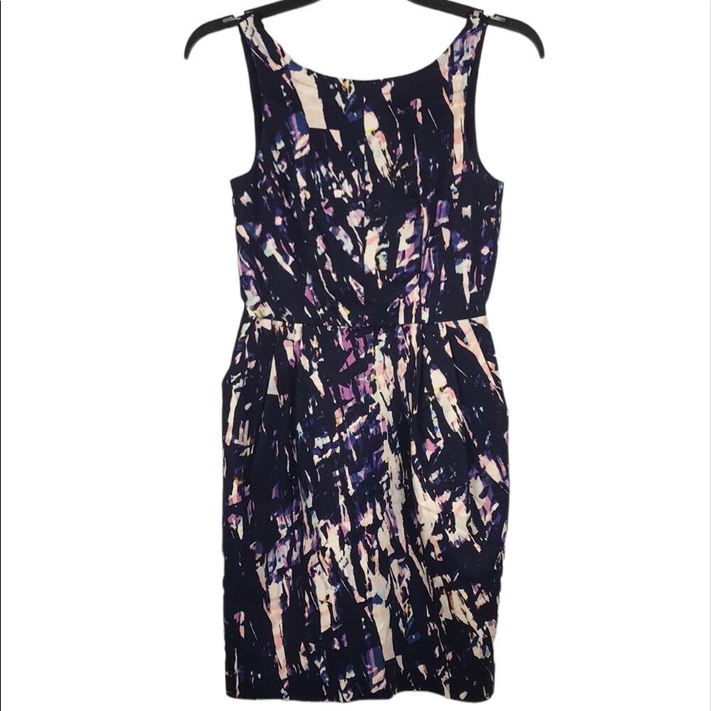Club Monaco Sleeveless Sheath Dress V-Back Abstract Print Navy Purple Pockets 00